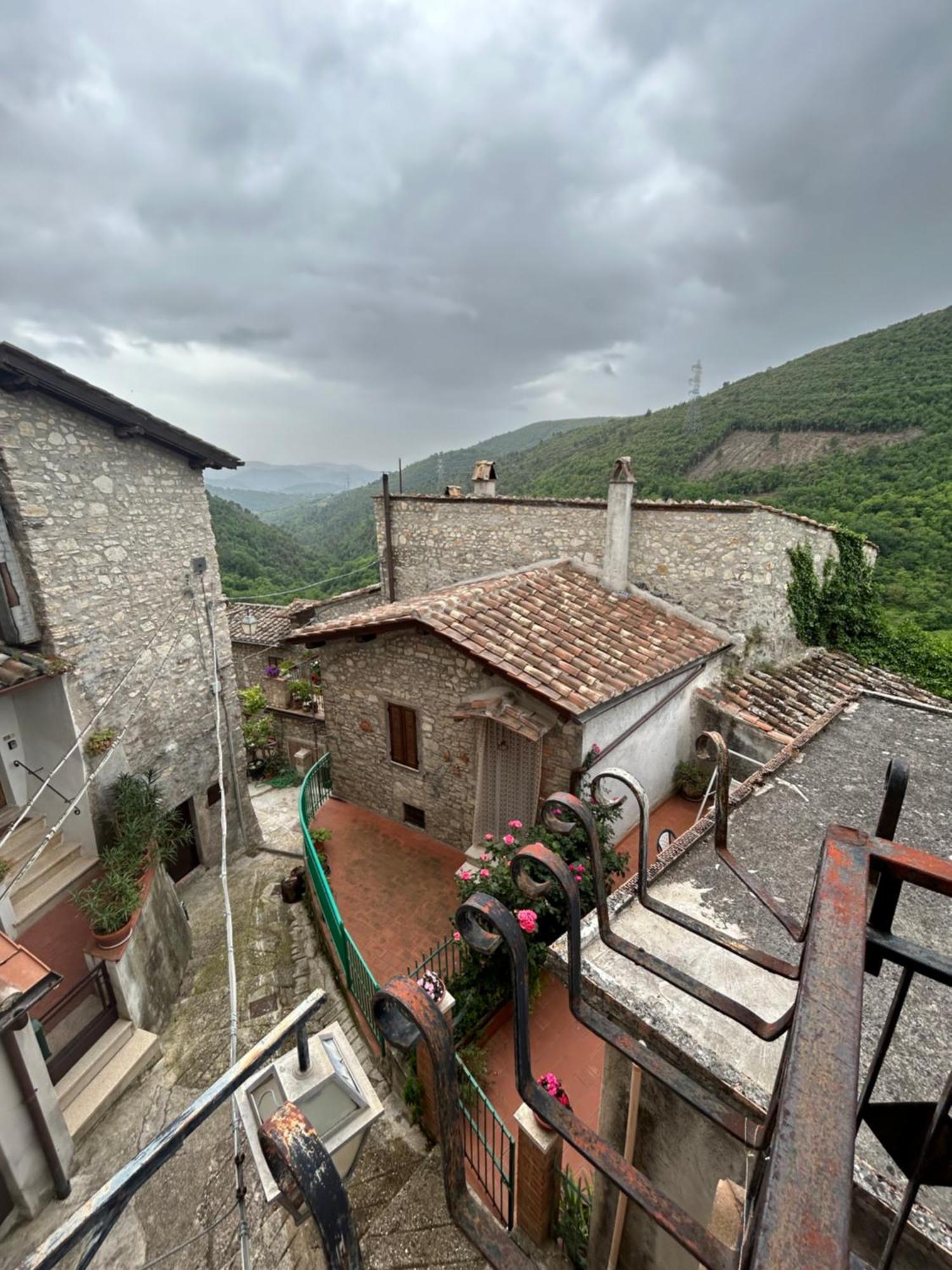 Appartamento Storico A Valle San Martino Di Spoleto Buitenkant foto